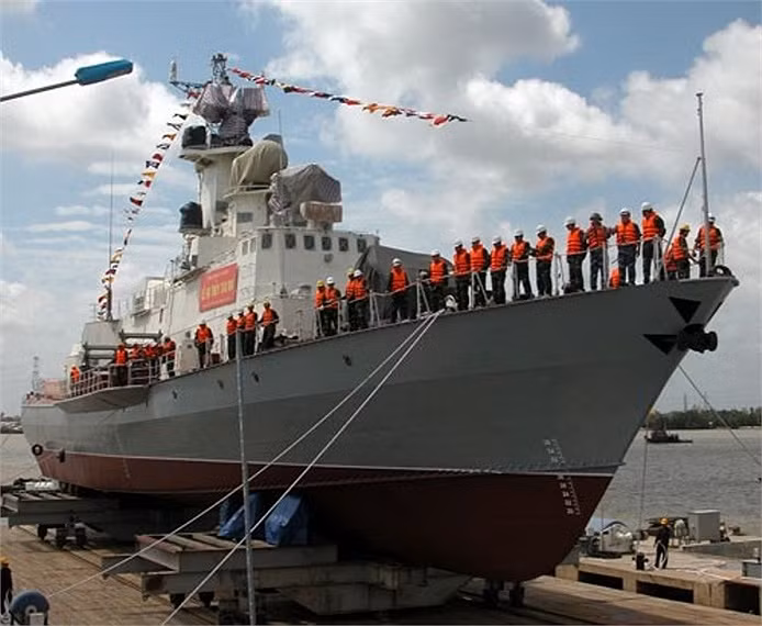Tàu tên lửa do Việt Nam chế tạo