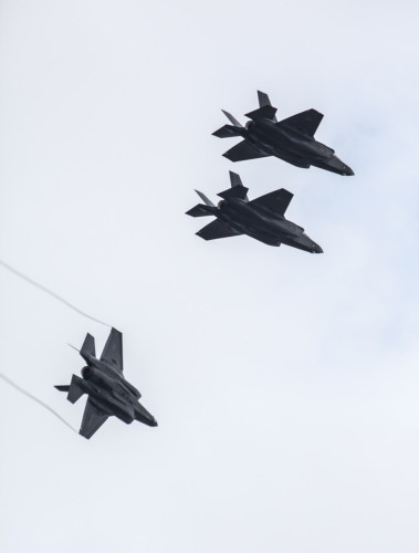 Máy bay chiến đấu F-35 tại căn cứ thử nghiệm Eglin, Mỹ Máy bay chiến đấu F-35 tại căn cứ thử nghiệm Eglin, Mỹ