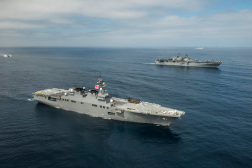 Hạm đội tấn công đổ bộ liên hợp Nhật-Mỹ diễn tập đánh chiếm đảo (ảnh tư liệu minh họa)