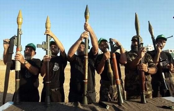 Vũ khí trong tay lực lượng vũ trang Hamas
