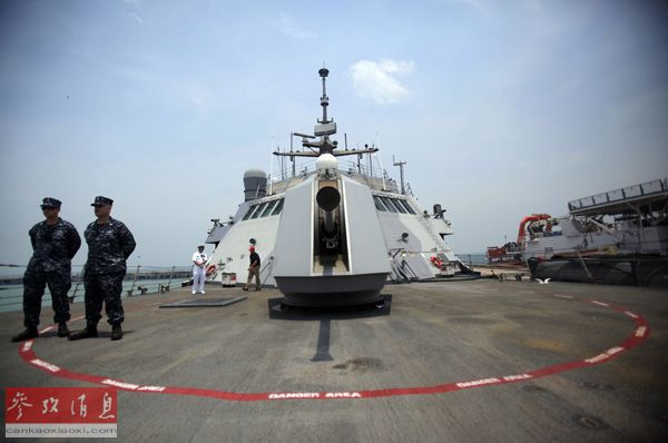 Ngày 18 tháng 4 năm 2013, tàu tuần duyên Mỹ đến triển khai ở căn cứ Changi, Singapore Ngày 18 tháng 4 năm 2013, tàu tuần duyên Mỹ đến triển khai ở căn cứ Changi, Singapore