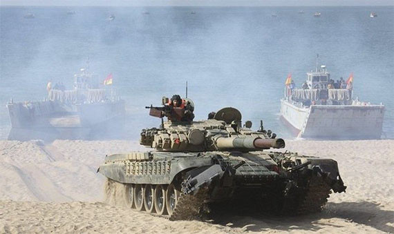 Xe tăng T-72 Ấn Độ tham gia diễn tập Xe tăng T-72 Ấn Độ tham gia diễn tập
