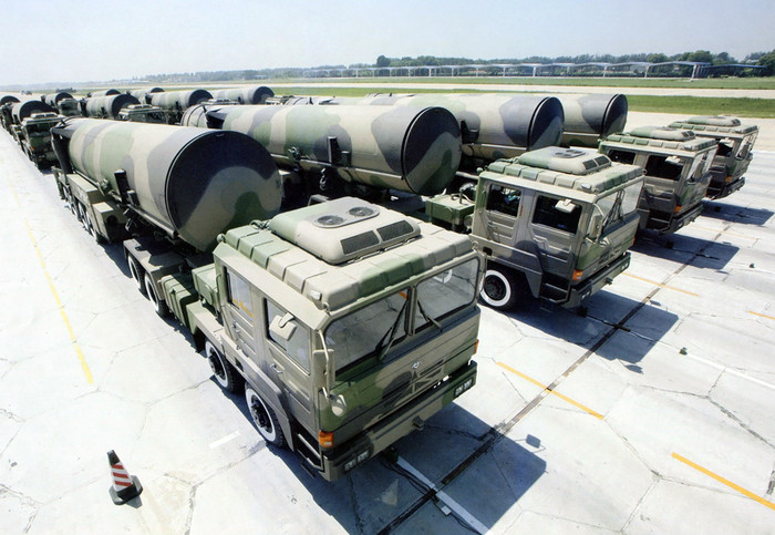 Hình ảnh này được cho là tên lửa đạn đạo xuyên lục địa Đông Phong-31A Trung Quốc Hình ảnh này được cho là tên lửa đạn đạo xuyên lục địa Đông Phong-31A Trung Quốc