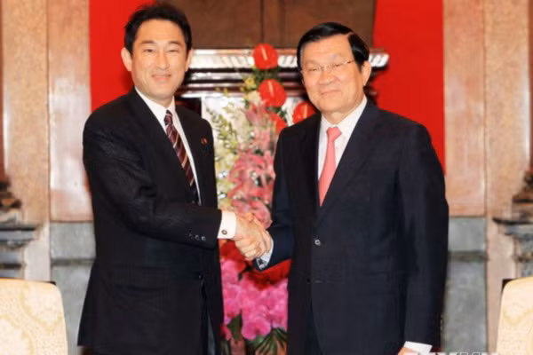Ngày 1 tháng 8 năm 2014, Chủ tịch nước Trương Tấn Sang tiếp Ngoại trưởng Nhật Bản Fumio Kishida