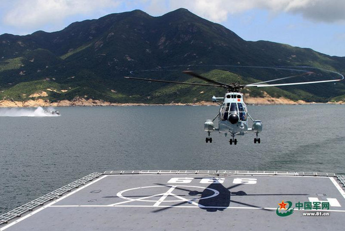 Hạm đội Nam Hải, Hải quân Trung Quốc tập trận đổ bộ quy mô lớn trên Biển Đông (nguồn báo Phượng Hoàng, Hồng Kông ngày 26 tháng 8 năm 2014)