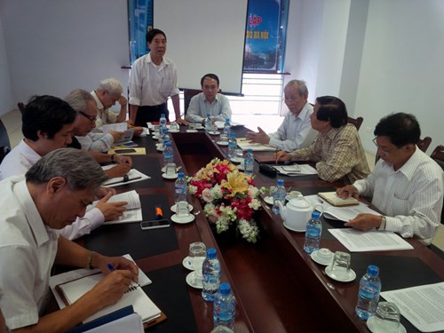Hiệp hội các trường đại học, cao đẳng Việt Nam góp ý cho Văn kiện Đại hội Đảng lần thứ 12, ngày 26/10 vừa qua. Ảnh Xuân Trung Hiệp hội các trường đại học, cao đẳng Việt Nam góp ý cho Văn kiện Đại hội Đảng lần thứ 12, ngày 26/10 vừa qua. Ảnh Xuân Trung