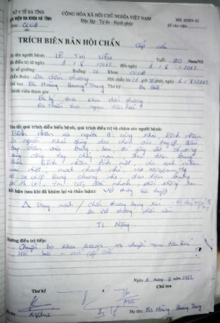 Hồ sơ bệnh án của chị Liệu trong thời gian nằm viện vì bị chồng đánh được lưu tại bệnh viện. Hồ sơ bệnh án của chị Liệu trong thời gian nằm viện vì bị chồng đánh được lưu tại bệnh viện.