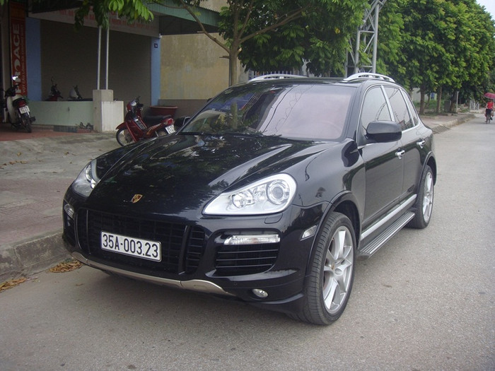 Chiếc xe này thường được mẹ của đại gia 'Phương Bình' sử dụng Chiếc xe này thường được mẹ của đại gia 'Phương Bình' sử dụng