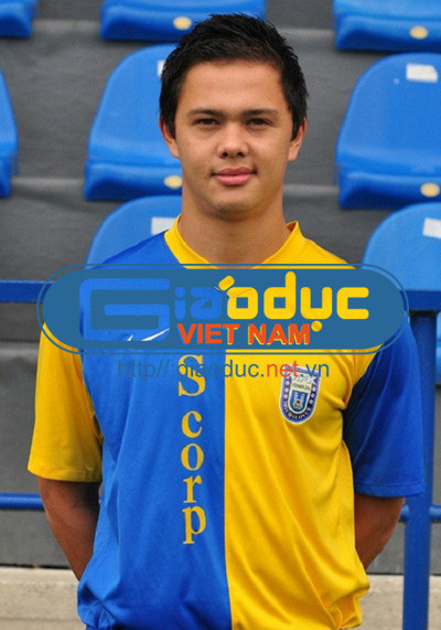 Ngày mai Emil Lê Giang sẽ chính thức có mặt tại Việt Nam