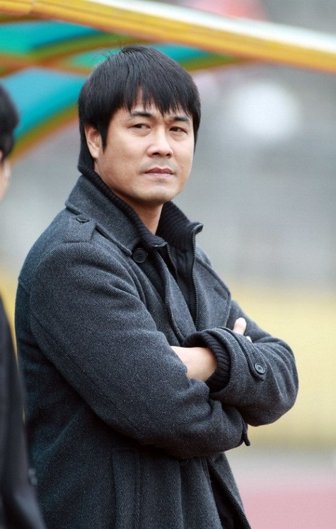 HLV Nguyễn Hữu Thắng đang có cơ hội lớn ngồi vào chiếc ghế HLV trưởng ĐTQG Việt Nam HLV Nguyễn Hữu Thắng đang có cơ hội lớn ngồi vào chiếc ghế HLV trưởng ĐTQG Việt Nam