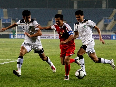 Olympic Uzbekistan (áo trắng) từng có kỷ niệm đẹp tại Mỹ Đình khi giành ngôi vô địch VFF Cup 2011. Olympic Uzbekistan (áo trắng) từng có kỷ niệm đẹp tại Mỹ Đình khi giành ngôi vô địch VFF Cup 2011.