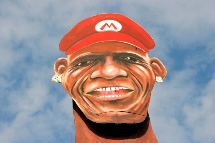 Anh hiện đang thi đấu nỗ lực để mong giành được một vị trí trong màu áo ĐTQG Italia tham dự Euro 2012. Anh hiện đang thi đấu nỗ lực để mong giành được một vị trí trong màu áo ĐTQG Italia tham dự Euro 2012.