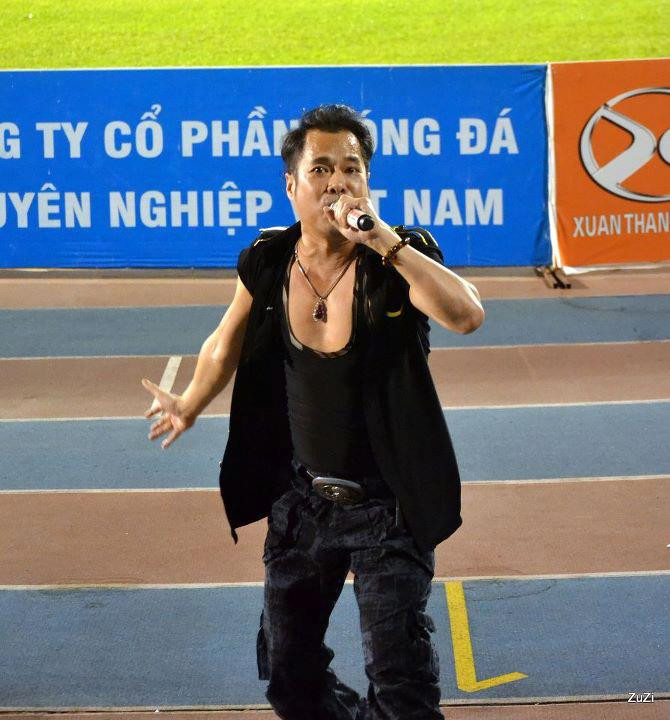 Anh cũng mới được bầu Thụy mời làm chủ tịch danh dự của Sài Gòn FC với mục đích lôi kéo các khán giả đến cổ vũ cho CLB