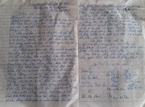 Đơn trình bày của các giáo viên mầm non huyện Đô Lương về mức hưởng lương bảo hiểm quá thấp (ảnh Xuân Hòa) Đơn trình bày của các giáo viên mầm non huyện Đô Lương về mức hưởng lương bảo hiểm quá thấp (ảnh Xuân Hòa)