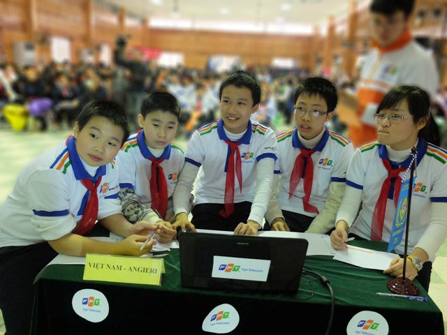 Đội thi THCS Việt Nam - Angiêri. Đội thi THCS Việt Nam - Angiêri.