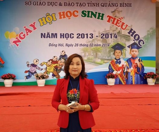 Nhà giáo Hồ Thị Hồng Hà, Trưởng Phòng Giáo dục Tiểu học tâm sự : “Nếu tổ chức từng kỳ thi riêng lẻ sẽ dễ gây áp lực bởi không khí ngày hội sẽ không thể có.Chính vì vậy, anh chị em trong phòng đã cùng nhau tham khảo các hình thức hoạt động ở nhiều địa phương để sáng tạo ra hình thức ngày hội như hôm nay. Rất vui là sáng kiến này được sự ủng hộ của lãnh đạo Sở và cả các đồng chí lãnh đạo tỉnh cùng sự hưởng ứng rất hăng hái của các thầy cô giáo, các bậc phụ huynh, các em học sinh toàn tỉnh”. Nhà giáo Hồ Thị Hồng Hà, Trưởng Phòng Giáo dục Tiểu học tâm sự : “Nếu tổ chức từng kỳ thi riêng lẻ sẽ dễ gây áp lực bởi không khí ngày hội sẽ không thể có.Chính vì vậy, anh chị em trong phòng đã cùng nhau tham khảo các hình thức hoạt động ở nhiều địa phương để sáng tạo ra hình thức ngày hội như hôm nay. Rất vui là sáng kiến này được sự ủng hộ của lãnh đạo Sở và cả các đồng chí lãnh đạo tỉnh cùng sự hưởng ứng rất hăng hái của các thầy cô giáo, các bậc phụ huynh, các em học sinh toàn tỉnh”.