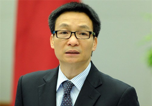 Phó Thủ tướng cho rằng đổi mới căn bản nên phải tính căn cơ, đơn cử như nhiều ý kiến tại hội nghị hôm nay nói về miễn thi 20%, bớt môn thi nhưng nếu thực tế 98% tốt nghiệp thì tại sao phải miễn 20% nếu thi tốt nghiệp rất bình thường, nhẹ nhàng Phó Thủ tướng cho rằng đổi mới căn bản nên phải tính căn cơ, đơn cử như nhiều ý kiến tại hội nghị hôm nay nói về miễn thi 20%, bớt môn thi nhưng nếu thực tế 98% tốt nghiệp thì tại sao phải miễn 20% nếu thi tốt nghiệp rất bình thường, nhẹ nhàng