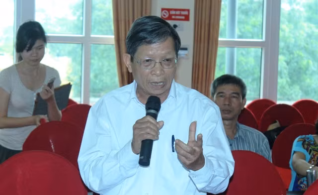 PGS. TS Đỗ Bang nhận định, đây không những có lỗi của người lớn mà còn cả hệ thống. Ảnh Xuân Trung