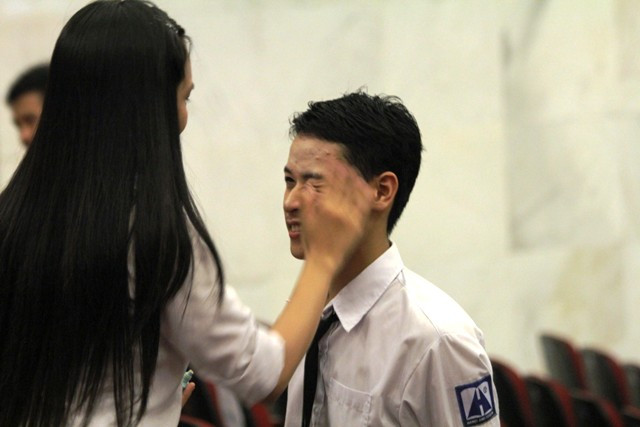 Đôi bạn cùng tiến.