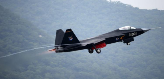 Máy bay chiến đấu J-31 Cốt Ưng Trung Quốc