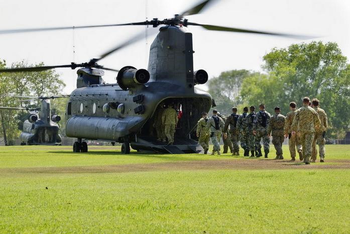 Australia-Mỹ-Trung Quốc lần đầu tiên diễn tập quân sự chung "KOWARI 14" từ ngày 7 đến ngày 25 tháng 10 năm 2014 Australia-Mỹ-Trung Quốc lần đầu tiên diễn tập quân sự chung "KOWARI 14" từ ngày 7 đến ngày 25 tháng 10 năm 2014