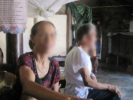 Trước việc làm dại dột và sai trái của con dâu, bà L (mẹ chồng Ph) chỉ mong hai vợ chồng Ph sẽ hạnh phúc. Trước việc làm dại dột và sai trái của con dâu, bà L (mẹ chồng Ph) chỉ mong hai vợ chồng Ph sẽ hạnh phúc.