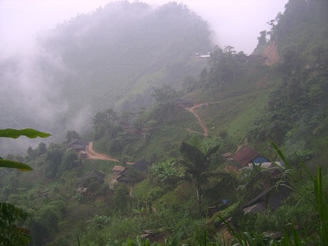 Bản Phồng, xã Tam Hợp, huyện Tương Dương, Nghệ An nơi được xem là cuội nguồn của đồng bào dân tộc Tày Pọong (ảnh Xuân Hòa)