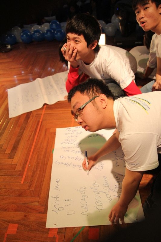 Hình ảnh ấn tượng vòng chung kết Cuộc thi Olympic tiếng Anh ảnh 5 Hình ảnh ấn tượng vòng chung kết Cuộc thi Olympic tiếng Anh ảnh 5