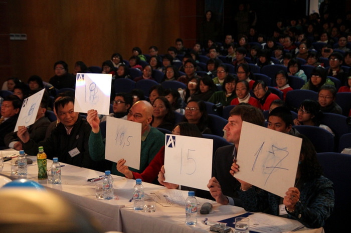 Hình ảnh ấn tượng vòng chung kết Cuộc thi Olympic tiếng Anh ảnh 7 Hình ảnh ấn tượng vòng chung kết Cuộc thi Olympic tiếng Anh ảnh 7