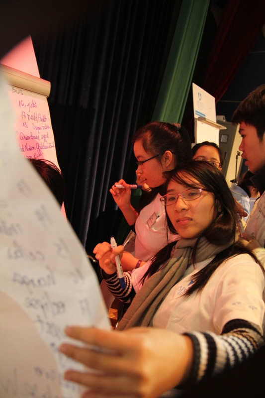 Hình ảnh ấn tượng vòng chung kết Cuộc thi Olympic tiếng Anh ảnh 8 Hình ảnh ấn tượng vòng chung kết Cuộc thi Olympic tiếng Anh ảnh 8