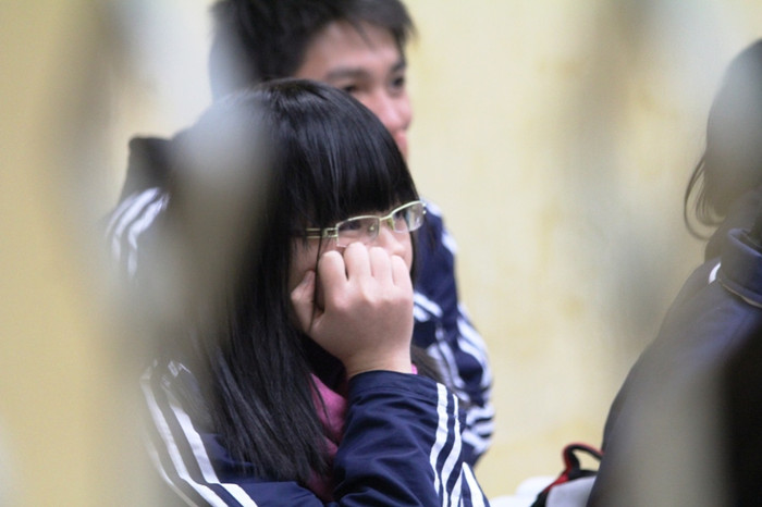 Chùm ảnh: Đổi giờ học, học sinh cấp 3 uể oải đợi đến 19h ảnh 7