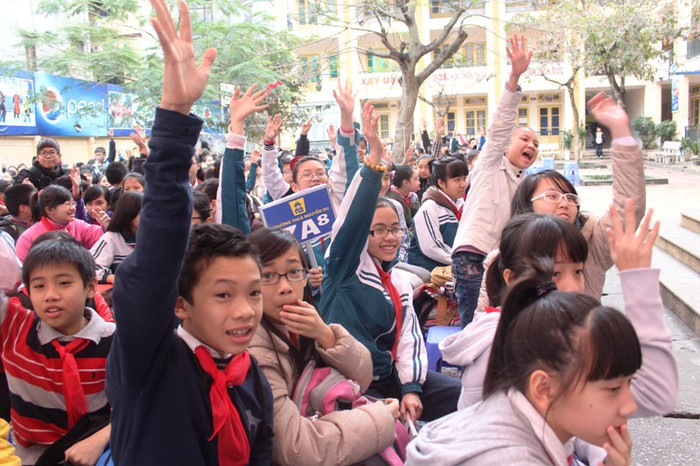 Và sôi nổi với những trò chơi có thưởng của BTC. Và sôi nổi với những trò chơi có thưởng của BTC.