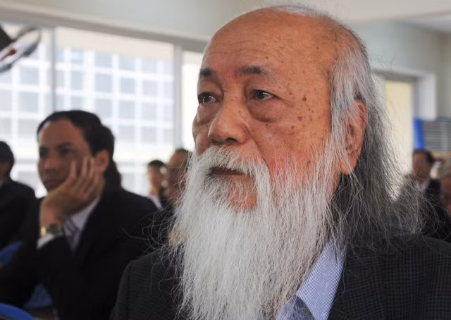 Theo PGS Văn Như Cương, muốn phát triển vững mạnh hệ thống trường NCL phải giải quyết được 2 câu hỏi: Ai đang cần ta và Ta đang cần ai?. Ảnh Xuân Trung