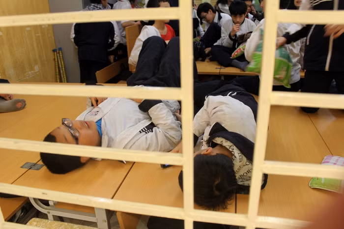 Chùm ảnh: Đổi giờ học, nên mới thế này đây! ảnh 12