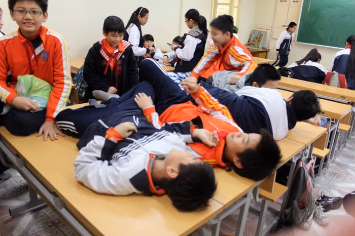 Chùm ảnh: Đổi giờ học, nên mới thế này đây! ảnh 13