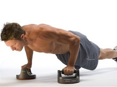 Tập chống đẩy: Hít đất sẽ tập trung vào ngực, vai và bắp thịt sau cánh tay. Bạn có thể thay đổi vị trí đặt tay để tạo hiệu quả cho các cơ bắp khác, sải tay rộng hơn để tập cho cơ ngực của bạn. Xem thêm: Những thực phẩm cực tốt cho đấng mày râu (p2)/Những món ăn dân dã cực cho sức khỏe (P6) Tập chống đẩy: Hít đất sẽ tập trung vào ngực, vai và bắp thịt sau cánh tay. Bạn có thể thay đổi vị trí đặt tay để tạo hiệu quả cho các cơ bắp khác, sải tay rộng hơn để tập cho cơ ngực của bạn. Xem thêm: Những thực phẩm cực tốt cho đấng mày râu (p2)/Những món ăn dân dã cực cho sức khỏe (P6)