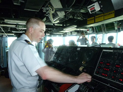 Trung tâm chỉ huy, điều hành tàu USS John S. McCain - Ảnh: HC Trung tâm chỉ huy, điều hành tàu USS John S. McCain - Ảnh: HC