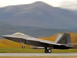 Máy bay tàng hình F-22 Raptor. (Ảnh: AP) Máy bay tàng hình F-22 Raptor. (Ảnh: AP)