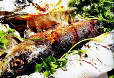 Ngoài ra, chất béo Omega-3 có trong cá còn giúp ngăn ngừa quá trình xơ cứng động mạch (là nguyên nhân dẫn đến chứng xơ vữa động mạch), làm giảm nguy cơ bị lão hóa não, tăng cường hoạt động của trí nhớ.v.v... Xem thêm: Những loại cá nước ngọt cực tốt cho sức khỏe/ Những loài hoa tốt cho sức khỏe Ngoài ra, chất béo Omega-3 có trong cá còn giúp ngăn ngừa quá trình xơ cứng động mạch (là nguyên nhân dẫn đến chứng xơ vữa động mạch), làm giảm nguy cơ bị lão hóa não, tăng cường hoạt động của trí nhớ.v.v... Xem thêm: Những loại cá nước ngọt cực tốt cho sức khỏe/ Những loài hoa tốt cho sức khỏe