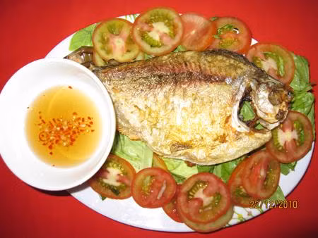 Nhìn chung, thịt cá chim, dù là cá chim trắng, chim đen hay chim trắng nước ngọt đều là loại thực phẩm ngon và nhiều chất dinh dưỡng, giàu omega - 3, nhiều protein có lợi cho sức khỏe. Cá chim thường được bán trên thị trường dưới các dạng đông lạnh nguyên con, phi lê đông lạnh tươi, cắt khúc đông lạnh tươi. Xem thêm: Những loại cá nước ngọt cực tốt cho sức khỏe/ Những loài hoa tốt cho sức khỏe Nhìn chung, thịt cá chim, dù là cá chim trắng, chim đen hay chim trắng nước ngọt đều là loại thực phẩm ngon và nhiều chất dinh dưỡng, giàu omega - 3, nhiều protein có lợi cho sức khỏe. Cá chim thường được bán trên thị trường dưới các dạng đông lạnh nguyên con, phi lê đông lạnh tươi, cắt khúc đông lạnh tươi. Xem thêm: Những loại cá nước ngọt cực tốt cho sức khỏe/ Những loài hoa tốt cho sức khỏe