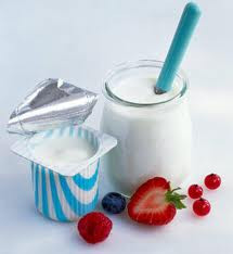 Sữa chua cung cấp một lượng lớn protein , canxi, vitamin A, B và các khoáng chất tăng cường sức đề kháng cho cơ thể. Xem thêm: Những loại quả cực tốt giúp thanh nhiệt giải độc mùa hè / Lộ diện "hung thủ" khiến phụ nữ mọc ria, nổi mụn, béo phì kỳ quái Sữa chua cung cấp một lượng lớn protein , canxi, vitamin A, B và các khoáng chất tăng cường sức đề kháng cho cơ thể. Xem thêm: Những loại quả cực tốt giúp thanh nhiệt giải độc mùa hè / Lộ diện "hung thủ" khiến phụ nữ mọc ria, nổi mụn, béo phì kỳ quái