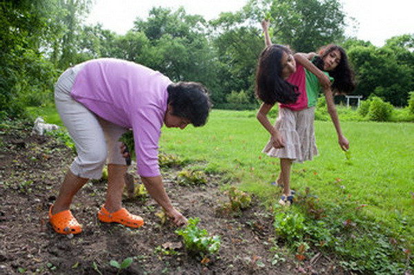 Cặp đôi này sống rất hòa thuận với nhau. Xem thêm: Những hình ảnh thương tâm về căn bệnh 'lạ' ở Quảng Ngãi / Điểm danh một số người mắc hội chứng kỳ lạ "người sói" Cặp đôi này sống rất hòa thuận với nhau. Xem thêm: Những hình ảnh thương tâm về căn bệnh 'lạ' ở Quảng Ngãi / Điểm danh một số người mắc hội chứng kỳ lạ "người sói"