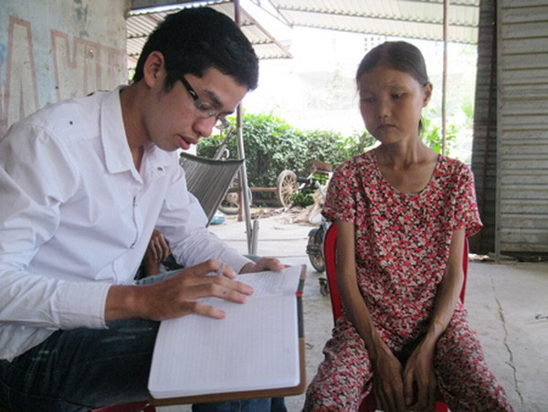 Từ một cô bé khỏe mạnh với cân nặng 43kg, giờ Ý trở nên teo tóp, nặng chưa đầy 24kg.