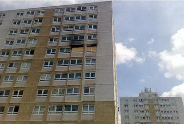 Căn hộ của cô Vikki đã bị cháy rụi.