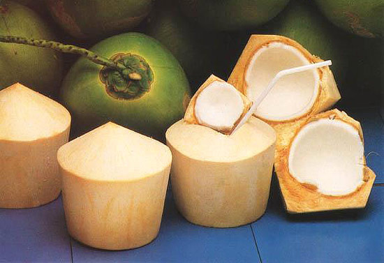 Đông y cho rằng dừa có vị ngọt, tính bình, sinh tân, lợi niệu, sát khuẩn, tác dụng bổ dưỡng và tăng cường thể trạng, ích khí, khử phong, trị bệnh cam, viêm nhiệt, háo khát, tân dịch bị tổn thương, miệng nôn trôn tháo, phù nề, tiểu tiện ít, bệnh về ký sinh trùng đường ruột, diệt côn trùng, bị lở loét, viêm da,... Xem thêm: Những thực phẩm cực tốt cho "đấng mày râu"/ Những loài cá nước ngọt cực tốt cho sức khỏe Đông y cho rằng dừa có vị ngọt, tính bình, sinh tân, lợi niệu, sát khuẩn, tác dụng bổ dưỡng và tăng cường thể trạng, ích khí, khử phong, trị bệnh cam, viêm nhiệt, háo khát, tân dịch bị tổn thương, miệng nôn trôn tháo, phù nề, tiểu tiện ít, bệnh về ký sinh trùng đường ruột, diệt côn trùng, bị lở loét, viêm da,... Xem thêm: Những thực phẩm cực tốt cho "đấng mày râu"/ Những loài cá nước ngọt cực tốt cho sức khỏe