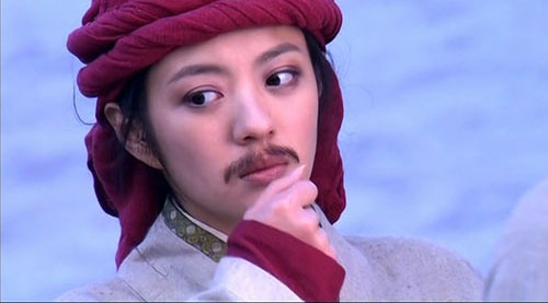 Xem thêm: Những gương mặt make up "thất bại" của người đẹp / Quá sành điệu, Phạm Băng Băng biến đàn em thành "hàng nhái"? Xem thêm: Những gương mặt make up "thất bại" của người đẹp / Quá sành điệu, Phạm Băng Băng biến đàn em thành "hàng nhái"?