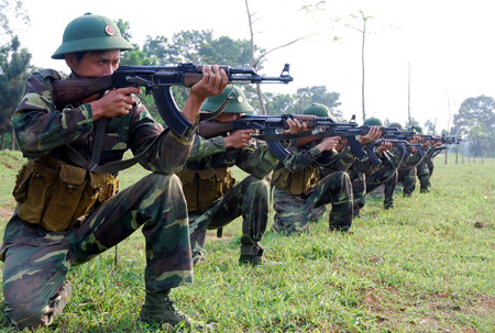 Tập ngắm bắn súng AK bài 1 Tập ngắm bắn súng AK bài 1