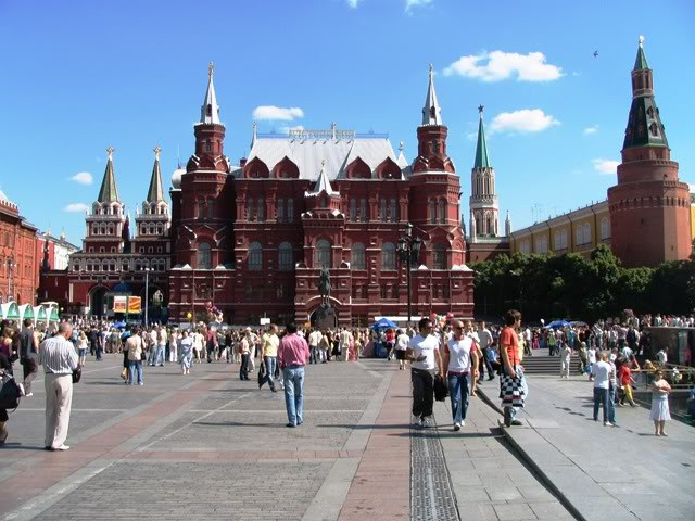 Đại học Giao Thông Đường bộ Matxcơva- MADI, thành lập năm 1930, xếp thứ 7 trong các trường đại học kỹ thuật ở Nga. Là một trường đại học lớn uy tín trên thế giới, được xếp hạng trường chất lượng cao trong số gần 1.000 trường tại Liên Bang Nga.