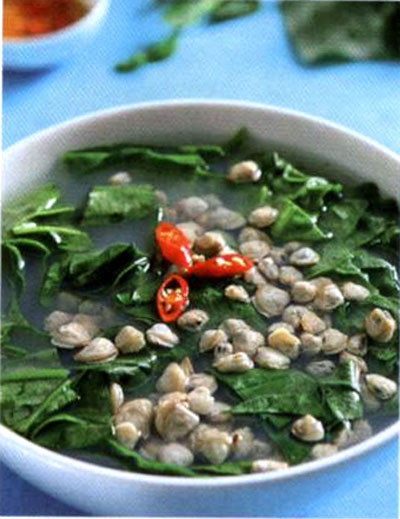 Canh hến nấu linh chi có tác dụng rất tốt với người bị bệnh hen phế quản. Ngoài ra, còn có khả năng nâng cao miễn dịch cơ thể, đặc biệt là hệ thống miễn dịch tế bào... Xem thêm: Những món ăn dân dã cực tốt cho sức khỏe (P5) / Những món ăn dân dã cực tốt cho sức khỏe (P4)