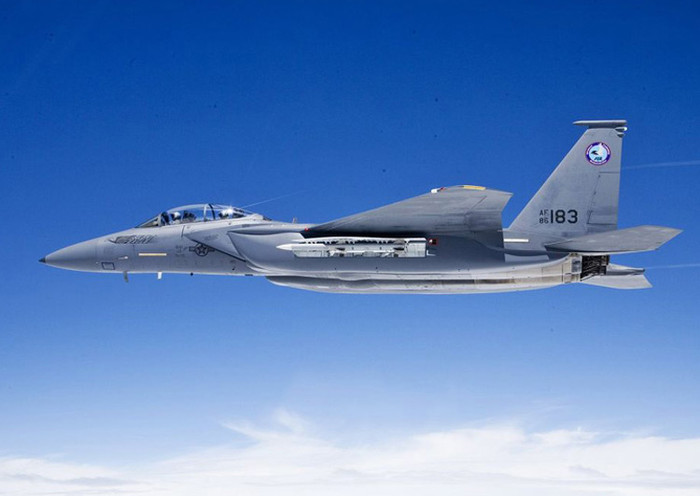 Máy bay ném bom chiến đấu F-15SE do Mỹ chế tạo Máy bay ném bom chiến đấu F-15SE do Mỹ chế tạo